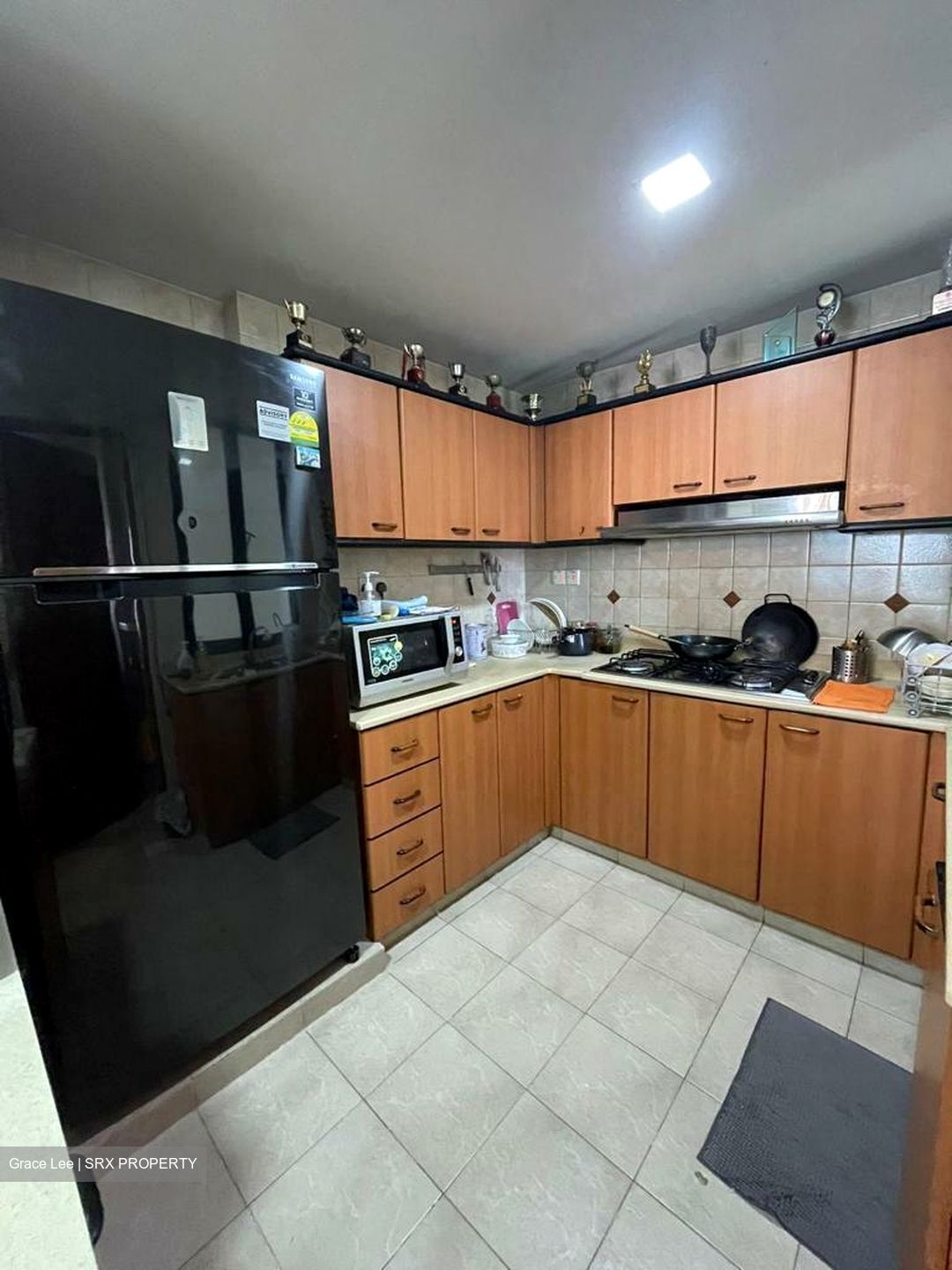 Simsville (D14), Condominium #325396611